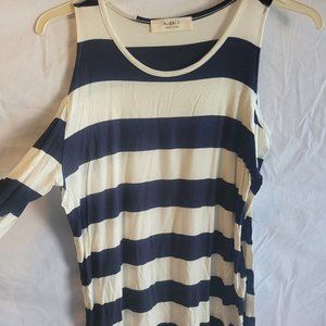 A. Gain Long Sleeve Open Shoulder